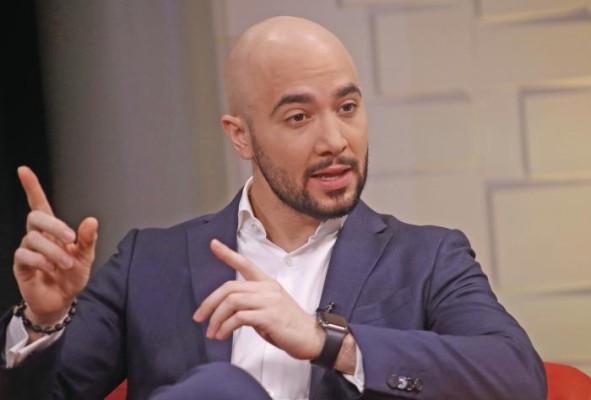 Broce informó que a partir del 15 de agosto estará recolectando las firmas de respaldo a su candidatura. Broce informó que a partir del 15 de agosto estará recolectando las firmas de respaldo a su candidatura.
