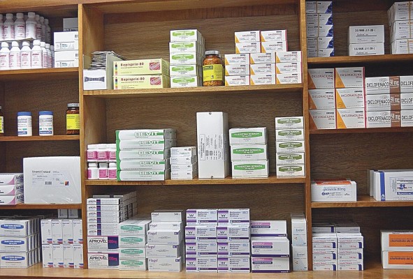 Los altos precios de los medicamentos mantienen intranquila a la sociedad panameña. Los altos precios de los medicamentos mantienen intranquila a la sociedad panameña.
