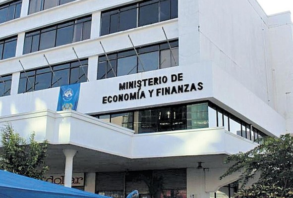 El Gobierno esperaba al cierre de 2022, cumplir al menos con un 10% de reducción en la planilla estatal. El Gobierno esperaba al cierre de 2022, cumplir al menos con un 10% de reducción en la planilla estatal.