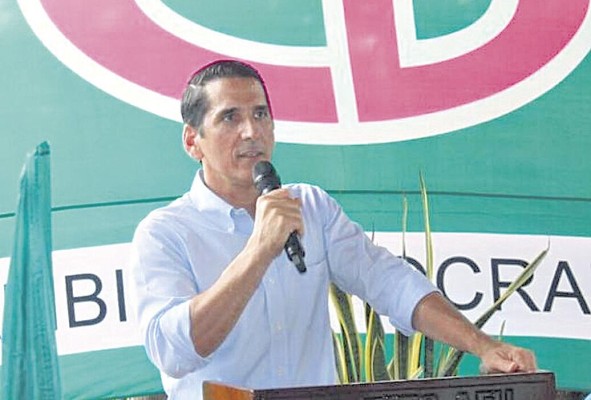 Rómulo Roux se postulará este martes como aspirante a la Presidencia de la República en las elecciones primarias de CD. Rómulo Roux se postulará este martes como aspirante a la Presidencia de la República en las elecciones primarias de CD.