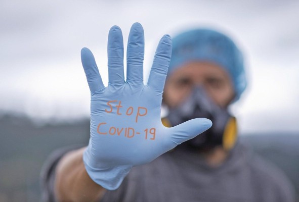 La covid-19 solo podrá revertirse con vacunas eficaces y seguras, según los expertos. La covid-19 solo podrá revertirse con vacunas eficaces y seguras, según los expertos.