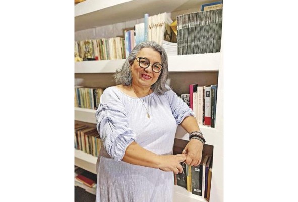 Mariafeli Dominguez, escritora panameña Mariafeli Dominguez, escritora panameña