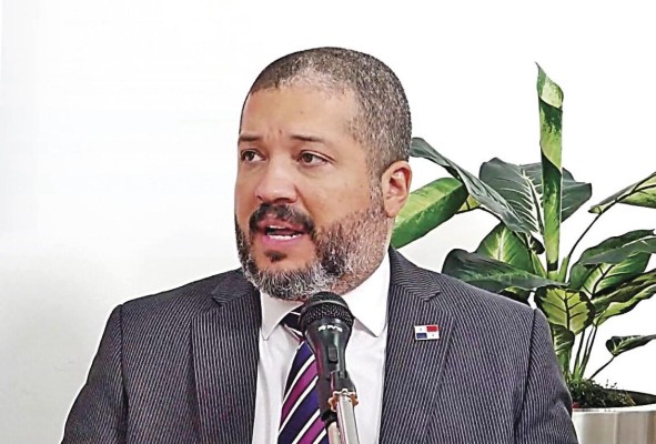 Jonathan Riggs, secretario general del Minseg Jonathan Riggs, secretario general del Minseg