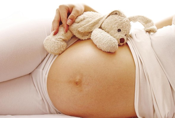 Embarazos en Adolescentes en Panamá. Implicaciones en la Familia y la Sociedad Embarazos en Adolescentes en Panamá. Implicaciones en la Familia y la Sociedad