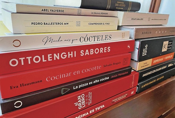 'Bagá. El equilibrio del sabor' (Montagud) resume el pensamiento culinario de Pedro Sánchez en el estrella Michelin Bagá. 'Bagá. El equilibrio del sabor' (Montagud) resume el pensamiento culinario de Pedro Sánchez en el estrella Michelin Bagá.