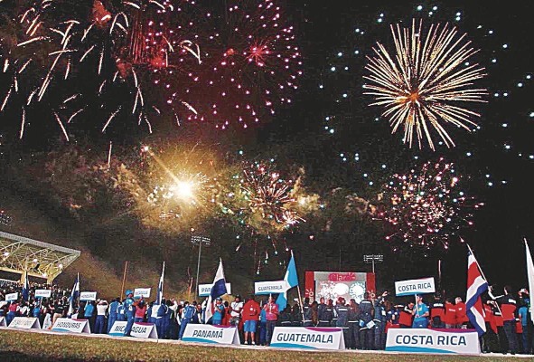 Los Juegos Centroamericanos es la mayor cita deportiva que tiene la región, donde participan más de cuatro mil deportistas. Los Juegos Centroamericanos es la mayor cita deportiva que tiene la región, donde participan más de cuatro mil deportistas.