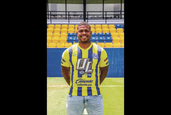 La convocatoria de Román Torres, hoy en el Club Universitario, debería servir para fortalecer los lazos internos del grupo, al igual que con la prensa y la afición. La convocatoria de Román Torres, hoy en el Club Universitario, debería servir para fortalecer los lazos internos del grupo, al igual que con la prensa y la afición.