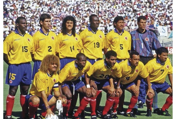 Uno de los hechos más crudos de la violencia ligada a la pasión por el fútbol se vivió en Colombia. Uno de los hechos más crudos de la violencia ligada a la pasión por el fútbol se vivió en Colombia.