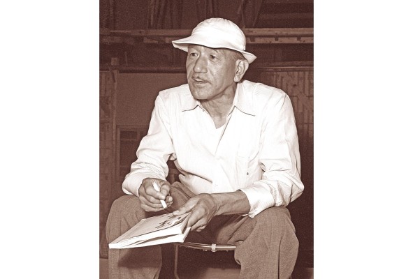 Director de cine japonés Yasujiro Ozu (1903-1963). Director de cine japonés Yasujiro Ozu (1903-1963).