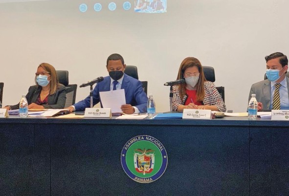 La comisión de Educación, Cultura y Deportes estará en sesión permanente a partir de hoy para intentar aprobar la ley antes del 1 de marzo La comisión de Educación, Cultura y Deportes estará en sesión permanente a partir de hoy para intentar aprobar la ley antes del 1 de marzo