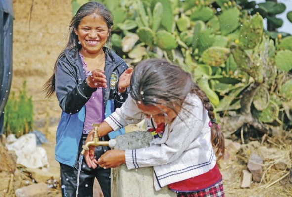 Más de 80 millones de ciudadanos latinoamericanos carecen de acceso a agua e instalaciones de saneamiento dignos. Más de 80 millones de ciudadanos latinoamericanos carecen de acceso a agua e instalaciones de saneamiento dignos.