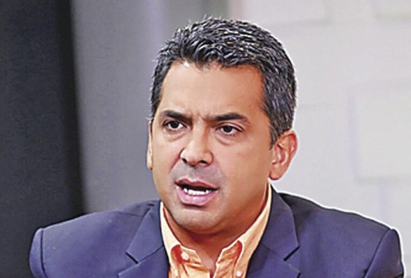 Ricardo Lombana. Ricardo Lombana.