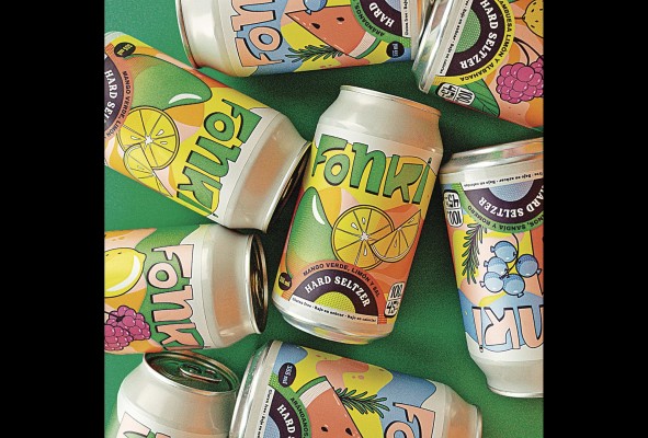Fonki ofrece tres sabores: mango verde, limón y sal; arándano, sandía y romero; limón, frambuesa y albahaca Fonki ofrece tres sabores: mango verde, limón y sal; arándano, sandía y romero; limón, frambuesa y albahaca