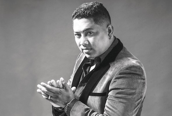 El cantante busca fortalecer sus lazos musicales en el país. El cantante busca fortalecer sus lazos musicales en el país.