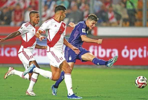 El delantero argentino Julián Álvarez El delantero argentino Julián Álvarez