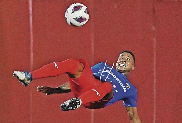 Ricardo Clarke, una de las estrellas del Plaza Amador. Ricardo Clarke, una de las estrellas del Plaza Amador.