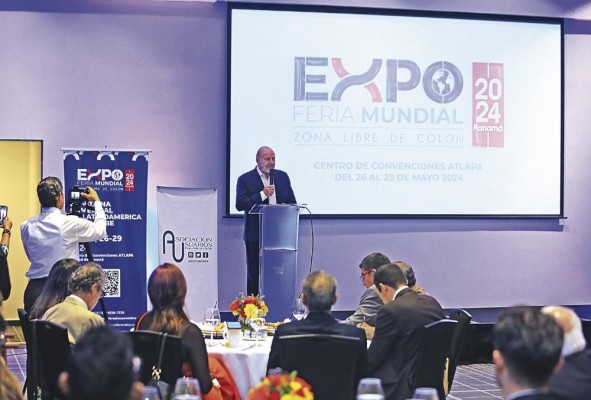Giovanni Ferrari, gerente general de la ZLC, durante el lanzamiento de la Expo Feria Mundial Zona Libre de Colón 2024. Giovanni Ferrari, gerente general de la ZLC, durante el lanzamiento de la Expo Feria Mundial Zona Libre de Colón 2024.