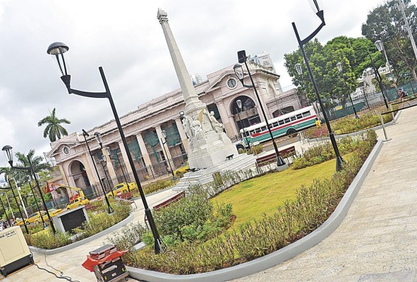 Museo reina torres de araúz. Patronato creado por la ley 17 del 20 de abril de 2017. Su junta directiva, según la ley, incluye cuatro funcionarios y cinco benefactores. Museo reina torres de araúz. Patronato creado por la ley 17 del 20 de abril de 2017. Su junta directiva, según la ley, incluye cuatro funcionarios y cinco benefactores.
