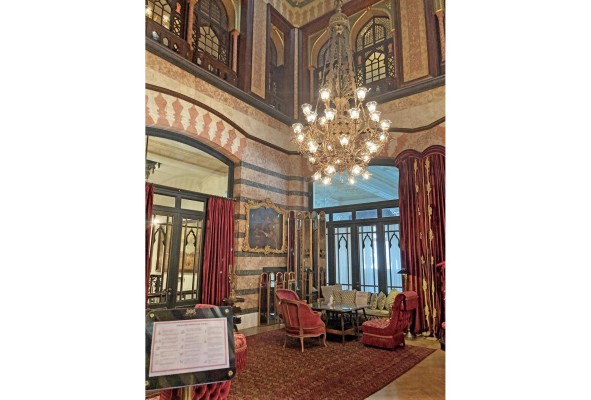 Lobby del lujoso hotel Pera Palace Lobby del lujoso hotel Pera Palace