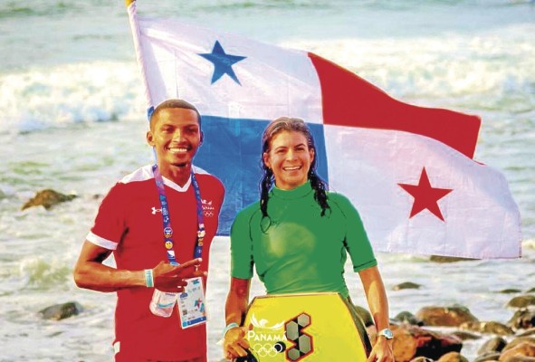 Edwin Núñez y Verónica Correa pusieron en el mapa de los Centroamericanos y del Caribe al surf istmeño. Edwin Núñez y Verónica Correa pusieron en el mapa de los Centroamericanos y del Caribe al surf istmeño.