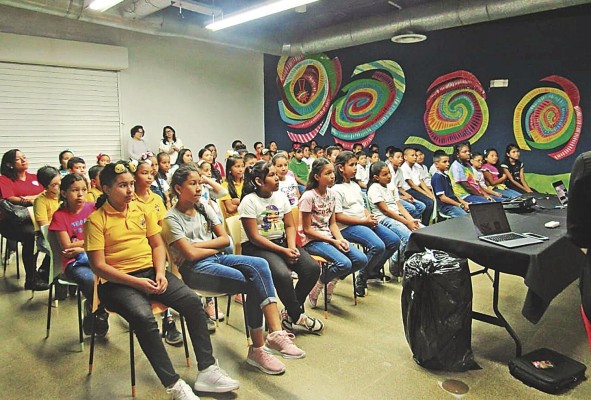 'Ni uno más' imparte charlas preventivas con herramientas para prevenir el 'bullying'. 'Ni uno más' imparte charlas preventivas con herramientas para prevenir el 'bullying'.