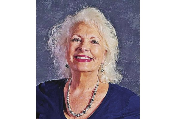 Irena Sylya Fundadora y directora de la Fundación Ópera Panamá. Su talento la ha llevado a actuar en teatros importantes en Estados Unidos, Alemania, Austria, Suiza, Francia y más. “Cuando llegué a Panamá lo primero que le dije a mi esposo fue: 'Yo no puedo vivir en un país sin ópera', a lo que me respondió: 'Entonces, créala' y esa ha sido mi misión acá. Darles a las personas algo nuevo que amar y la oportunidad de desarrollar un nuevo talento y un nuevo arte”. Irena Sylya Fundadora y directora de la Fundación Ópera Panamá. Su talento la ha llevado a actuar en teatros importantes en Estados Unidos, Alemania, Austria, Suiza, Francia y más. “Cuando llegué a Panamá lo primero que le dije a mi esposo fue: 'Yo no puedo vivir en un país sin ópera', a lo que me respondió: 'Entonces, créala' y esa ha sido mi misión acá. Darles a las personas algo nuevo que amar y la oportunidad de desarrollar un nuevo talento y un nuevo arte”.