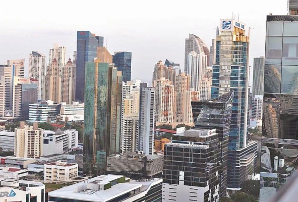 En Panamá se encuentran 188 empresas multinacionales establecidas y operando bajo el régimen SEM y Emma. En Panamá se encuentran 188 empresas multinacionales establecidas y operando bajo el régimen SEM y Emma.