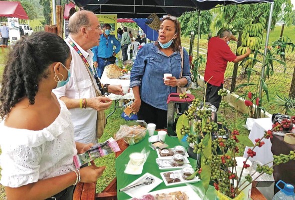 En este lugar se pueden realizar muchas actividades aprovechando el potencial de la naturaleza. En este lugar se pueden realizar muchas actividades aprovechando el potencial de la naturaleza.