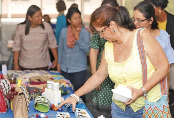 La creación de la conciencia exportadora y el 'marketing' forma parte del proyecto. La creación de la conciencia exportadora y el 'marketing' forma parte del proyecto.