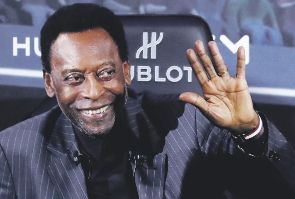 Pelé se retiró el 1 de octubre de 1977. Pelé se retiró el 1 de octubre de 1977.