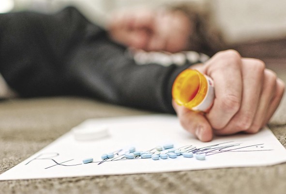 El abuso de este tipo de medicamentos en la población joven se puede evitar. El abuso de este tipo de medicamentos en la población joven se puede evitar.