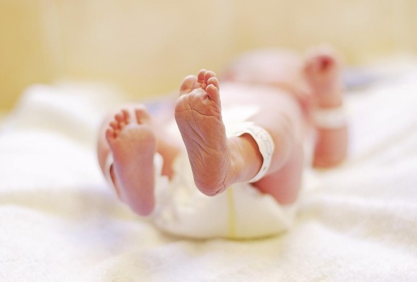 El VRS es considerado la principal causa de hospitalización en los lactantes y la segunda causa de muerte postnatal a nivel mundial. El VRS es considerado la principal causa de hospitalización en los lactantes y la segunda causa de muerte postnatal a nivel mundial.