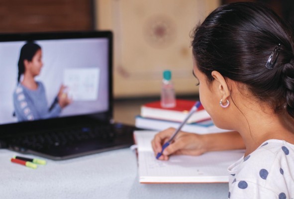 La pandemia ha puesto a prueba el sistema educativo y las nuevas tecnologías. La pandemia ha puesto a prueba el sistema educativo y las nuevas tecnologías.