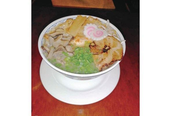 El ramen es la sopa icónica en Japón. El ramen es la sopa icónica en Japón.