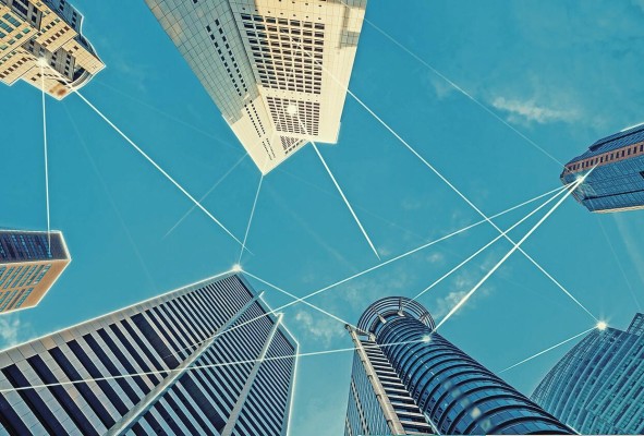 Se observa la globalización como radicalización y universalización del mercado, así como fenómeno transformador de la relación sociedad-naturaleza. Se observa la globalización como radicalización y universalización del mercado, así como fenómeno transformador de la relación sociedad-naturaleza.