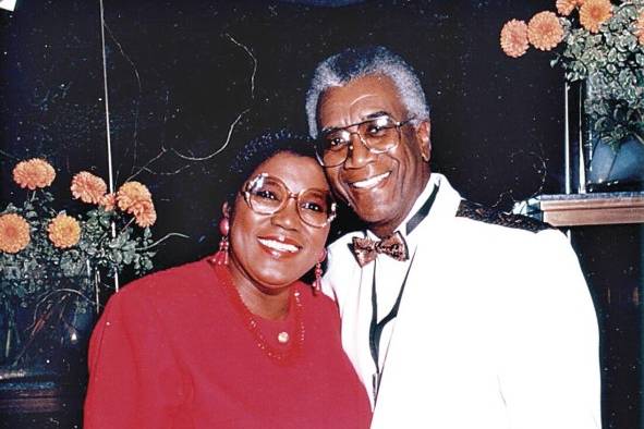 Enid Lowe y Walter 'Gene' Jefferson serán homenajeados como íconos del 'jazz' panameño en esta edición Enid Lowe y Walter 'Gene' Jefferson serán homenajeados como íconos del 'jazz' panameño en esta edición