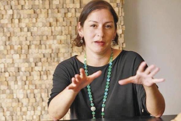 Maricarmen Plata Plata es una emprendedora innata: conoce que con paciencia, perseverancia y determinación se logran las metas. Defiende firmemente la diversidad y la necesidad de contar con el talento femenino en contextos de paridad. “Creo que en Panamá el tema de la educación viene con una mora de años, y no solamente en nuestro país, sino a nivel mundial, porque al mismo esquema educativo no le hemos querido dar el enfoque que se debe”. Maricarmen Plata Plata es una emprendedora innata: conoce que con paciencia, perseverancia y determinación se logran las metas. Defiende firmemente la diversidad y la necesidad de contar con el talento femenino en contextos de paridad. “Creo que en Panamá el tema de la educación viene con una mora de años, y no solamente en nuestro país, sino a nivel mundial, porque al mismo esquema educativo no le hemos querido dar el enfoque que se debe”.