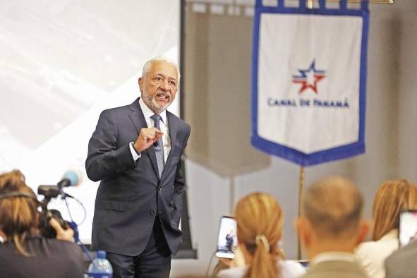 El administrador del Canal, Ricaurte Vásquez, realizó una conferencia de prensa para explicar las medidas de la entidad. El administrador del Canal, Ricaurte Vásquez, realizó una conferencia de prensa para explicar las medidas de la entidad.