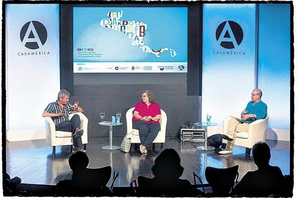 Clara Obligado y Santiago Roncagliolo y conversan con Winston Marique Sabogal en dia´logo la escritura errante durante CAC Madrid 2021. Clara Obligado y Santiago Roncagliolo y conversan con Winston Marique Sabogal en dia´logo la escritura errante durante CAC Madrid 2021.