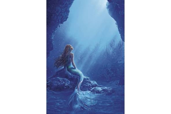 Halle Bailey encarna a una Ariel más sobria, pero con ingenuidad y curiosidad, además de su canto de sirena Halle Bailey encarna a una Ariel más sobria, pero con ingenuidad y curiosidad, además de su canto de sirena