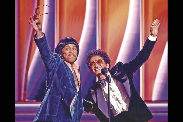 Bruno Mars y Anderson Paak, del dúo ganador Silk Sonic. Bruno Mars y Anderson Paak, del dúo ganador Silk Sonic.