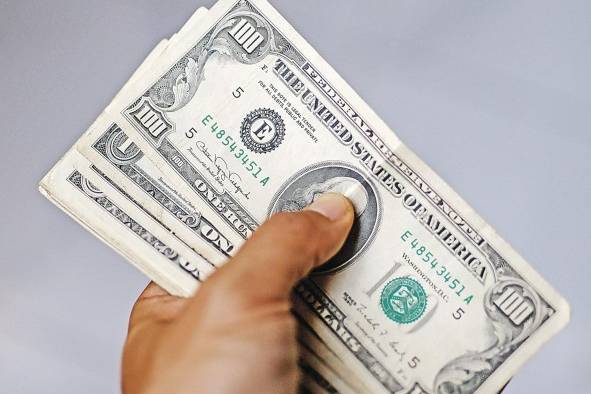 El fortalecimiento del dólar potencia la debilidad del peso argentino El fortalecimiento del dólar potencia la debilidad del peso argentino