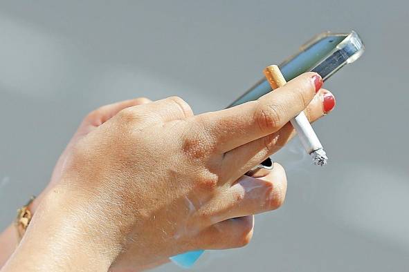 El primer país del mundo en sancionar la prohibición absoluta de la publicidad, promoción y patrocinio de los productos de tabaco fue Panamá. El primer país del mundo en sancionar la prohibición absoluta de la publicidad, promoción y patrocinio de los productos de tabaco fue Panamá.