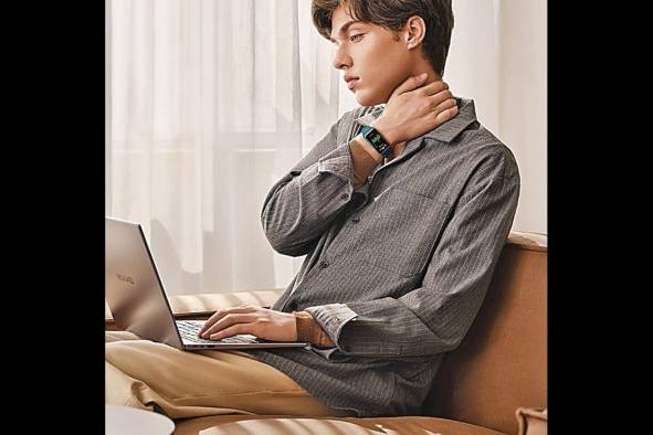La gran tecnología de la Band 6 te sorprenderá con un diseño incomparable. La gran tecnología de la Band 6 te sorprenderá con un diseño incomparable.