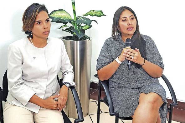 Las astrofísicas y astrónomas Madelaine Rojas (izquierda) y Marcella Morillo (derecha), en entrevista con La Estrella de Panamá. Las astrofísicas y astrónomas Madelaine Rojas (izquierda) y Marcella Morillo (derecha), en entrevista con La Estrella de Panamá.
