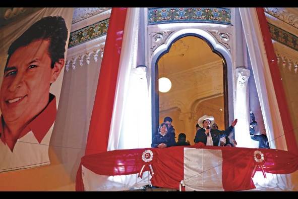 Pedro Castillo fue proclamado este lunes como presidente electo del Perú. Pedro Castillo fue proclamado este lunes como presidente electo del Perú.