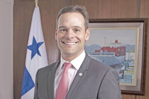 Jorge Juan de la Guardia es también expresidente de la Cámara de Comercio, Industrias y Agricultura de Panamá. Jorge Juan de la Guardia es también expresidente de la Cámara de Comercio, Industrias y Agricultura de Panamá.