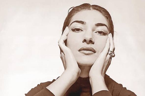 El libro de Lyndsy Spence nos cuenta un poco más sobre la vida de Callas fuera de los escenarios. El libro de Lyndsy Spence nos cuenta un poco más sobre la vida de Callas fuera de los escenarios.
