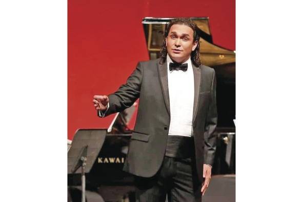 A través del canto lírico ha logrado dejar el nombre de Panamá en alto. A través del canto lírico ha logrado dejar el nombre de Panamá en alto.