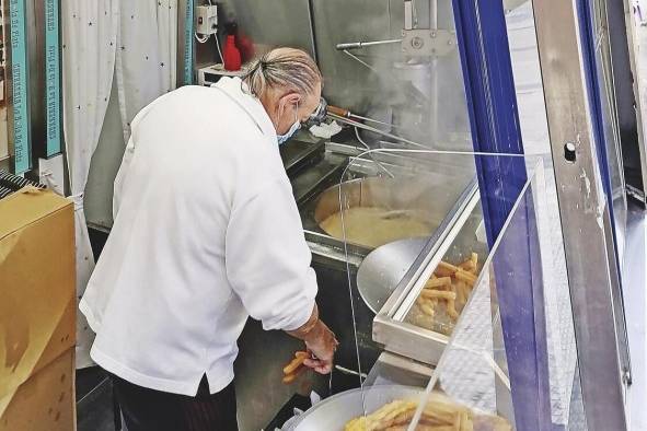 La jornada cotidiana brinda oportunidad de abrir el local dos veces al día. La jornada cotidiana brinda oportunidad de abrir el local dos veces al día.
